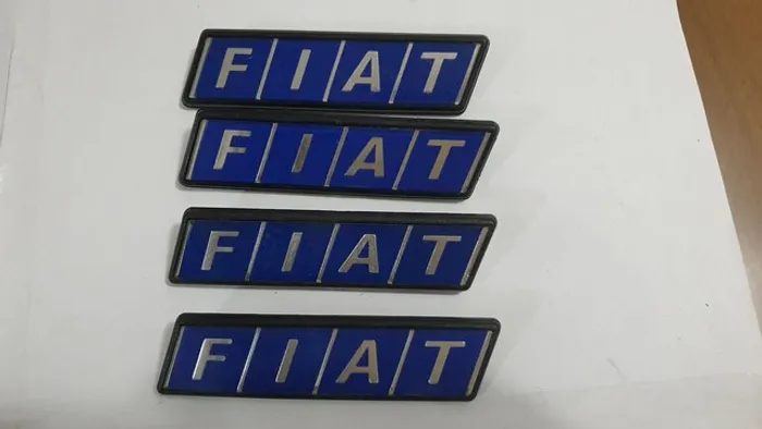 Fiat 147 spazio oggi panorama uno emblema fiat tampa traseira original