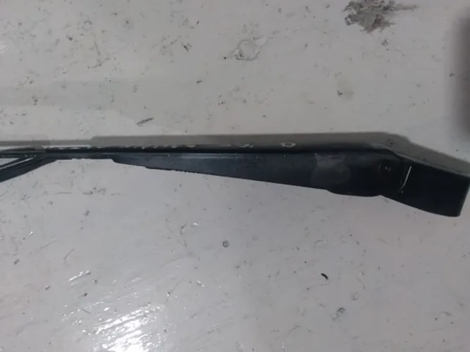 Braço limpador parabrisa Clio 99