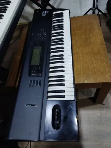 Teclado sintetizador Korg 01wfd
