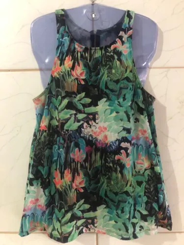 Blusa (P) Marca: H&M