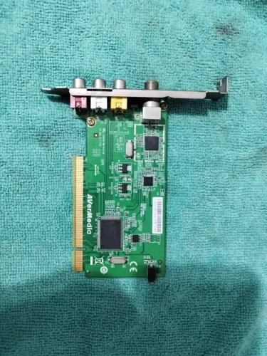 Placa De Captura De Vídeo E Tv Analógica Avermedia M733aj