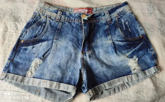 Short jeans