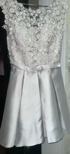 Vestido festa prata saia zibeline de seda e tem guipir
