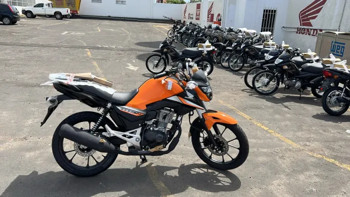 CG TITAN LEIA A DESCRIÇÃO 