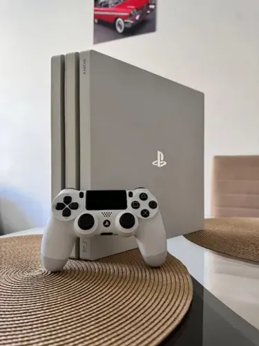 PS4 Pro 4k Raríssimo na cor branca - PLAYHOUSE 