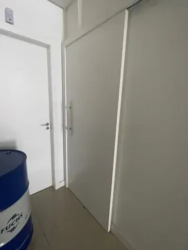 Portas de alto padrão usadas/ LOTE BARBADA 