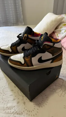 Vendo Nike Air Jordan 1 Mid SE Wear Away Taxi (Original) Modelo Raro Tam 42 Colecionador