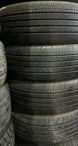 Jogo de pneus 20 S10 , Ranger , SUV?s 235/55 R20 semi novos BRIDGESTONE