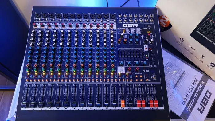 Mesa de Som Digital DBR DM12 USB