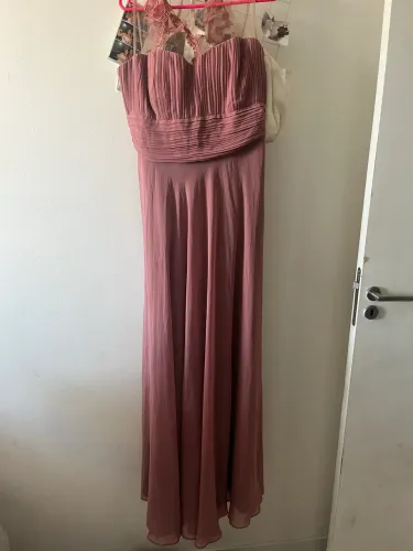 VESTIDO DE FESTA LINDO 