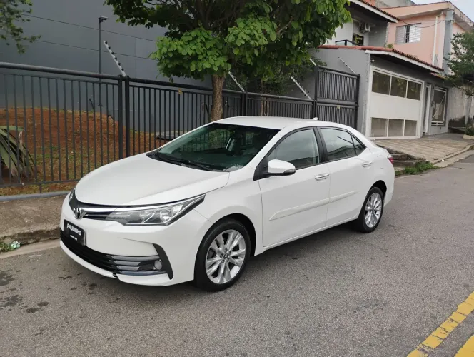  Corolla 2018 XEI 2.0 Flex automático 81.000 km impecável !!!