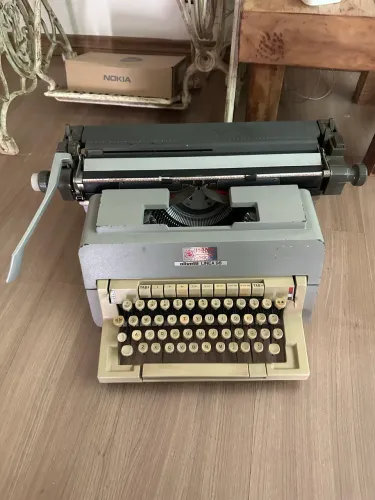 Máquina de escrever
