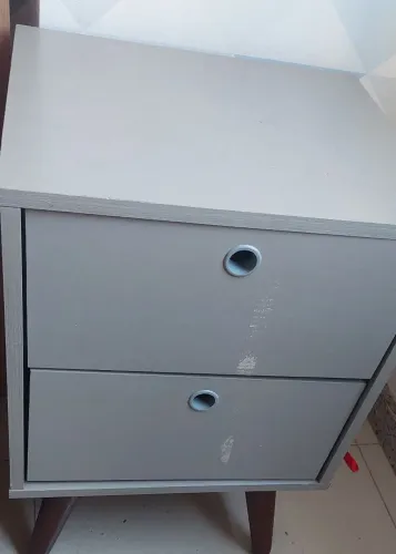 Par de Gaveteiros com Design Moderno (150 cada)