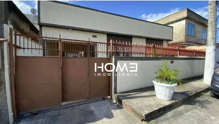 Casa com 3 dormitórios à venda, 120 m² por R$ 349.000,00 - Galo Branco - São Gonçalo/RJ