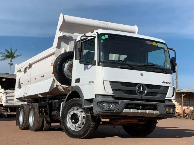 Caminhão caçamba Mercedes benz 2730 Atego 6x4 2021