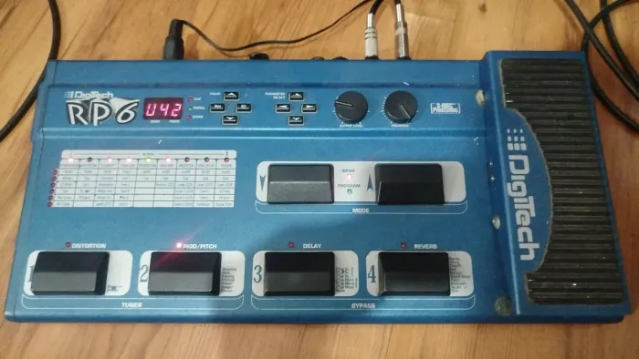 Pedal Multi-Efeitos Digitech RP6 * Muito Rara* 