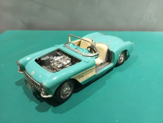 Carcaça Chevrolet Corvette - Maisto 1/24