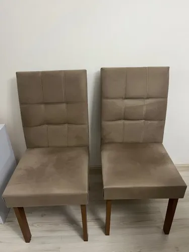 2 Cadeiras de Jantar Estofadas