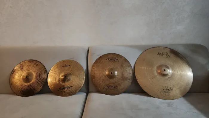 Kit de pratos de Bateria liga B8