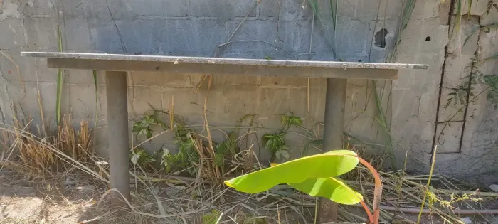 Vendo bancada granito com pés