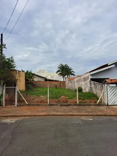 Terreno à venda com 250 m² no Parque Jambeiro, Campinas.