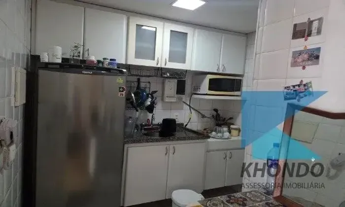 Apartamento para locação/venda na Rua Aimberê