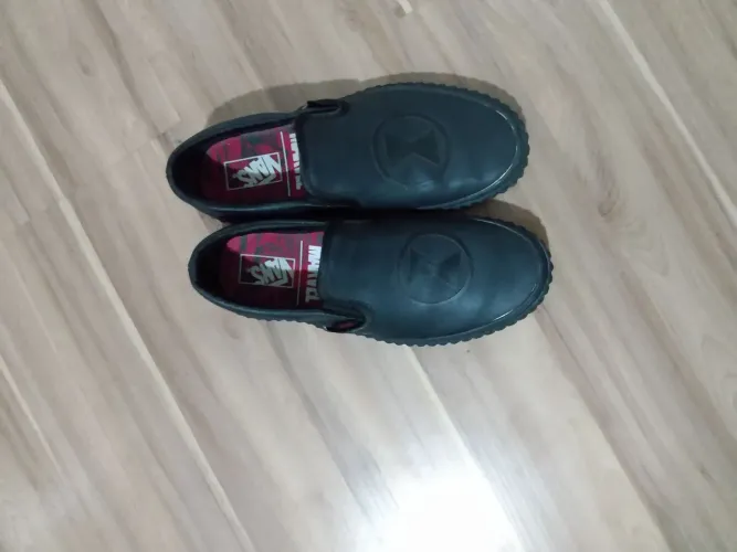 Tênis Vans Black Widow Marvel