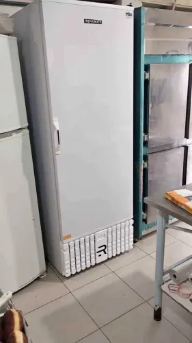 Freezer vertical 570L Frio estático Refrimate - Marcos