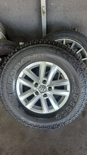 Rodas Amarok semi novas aro 16 com pneus 265/70