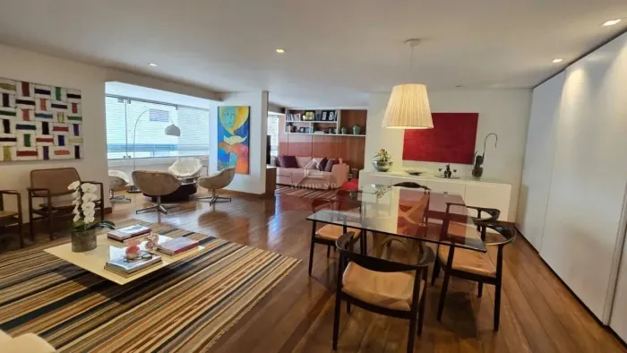 Um dos condomínios mais procurados de Moema, excelente localização com lazer completo