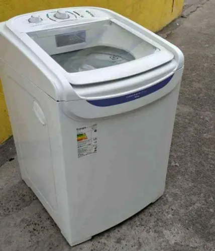 Máquina Electrolux turbo capacidade 15 kg semi-nova entrego