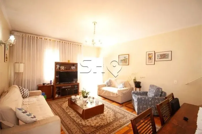 Casa de vila 130m² com 3 quartos próximo ao metrô Vila Madalena