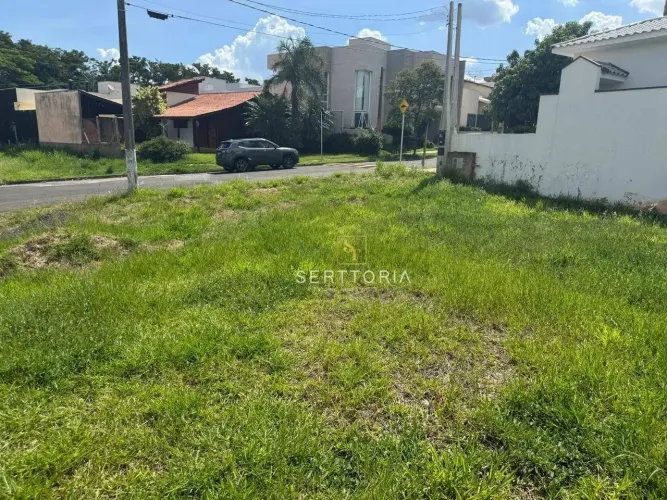 Terreno à venda em condominio fechado em Monte Mor