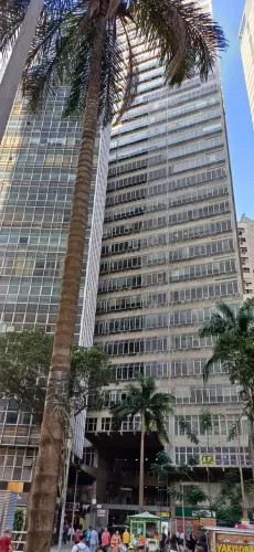 CENTRO-RJ, AV. RIO BRANCO LOCAL NOBRE SALA 34M2, VAZIA.