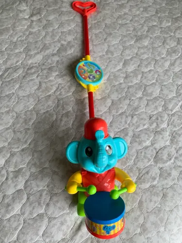 Andador elefante com tambor 1 ano