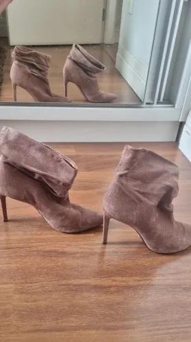 Bota couro arezzo,  36
