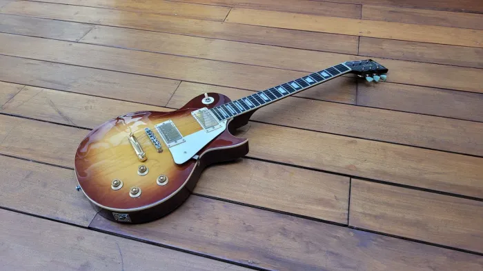 Guitarra vintage v100 les paul