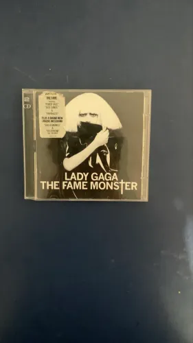 CD Lady Gaga The fame Monster deluxe 