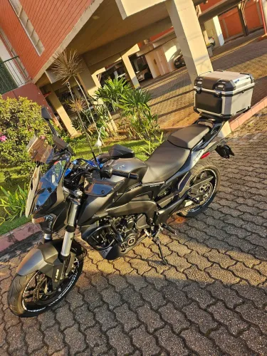 Dominar 400