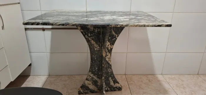 Mesa Granito