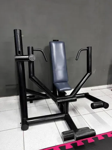 Supino vertical (equipamento de academia)