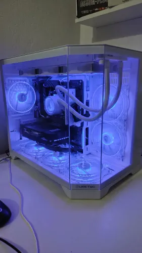 Gabinete GAMER Aquário Branco + 6 fans rise mode e Water Cooler 360mm BRANCO