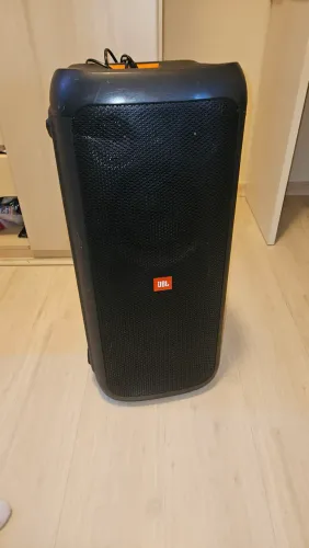 JBL Partybox 300 (Com Defeito - Ideal para Conserto ou Retirada de Peças)