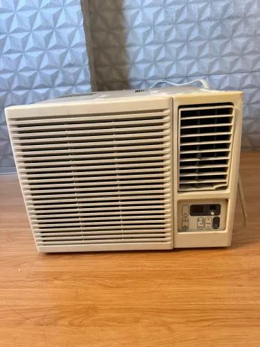 Ar Condicionado LG janela 7500BTUS com Controle
