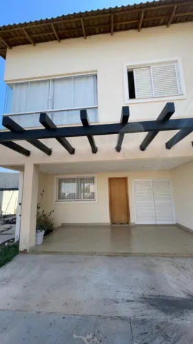 Sobrado 114m² 3 Quartos 1 Suíte Energia Solar Res. Vento Haragano Moinho dos Ventos Goiâni