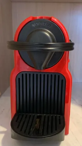 PROMOÇÃO Cafeteira Nespresso Inissia 127W