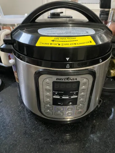 Panela de pressão elétrica