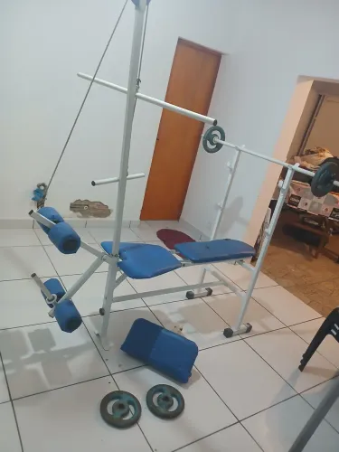 Aparelho de musculação completo 