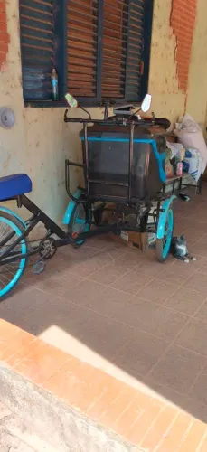 CARRINHO DE PICOLÉ TRICICLO 