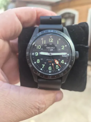Relogio Seiko 5 Sports Field GMT Automático SSK025K1 